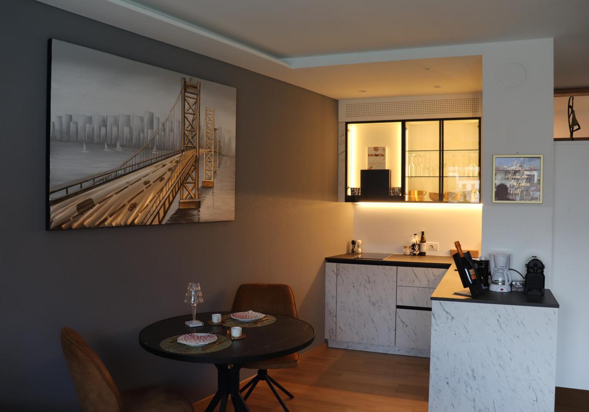 Ausblick Kleinjuwel Mit Panoramablick + Garage Apartment Merano Ngoại thất bức ảnh