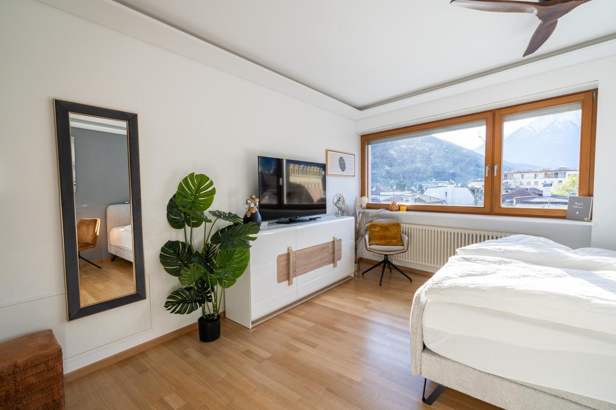 Ausblick Kleinjuwel Mit Panoramablick + Garage Apartment Merano Ngoại thất bức ảnh