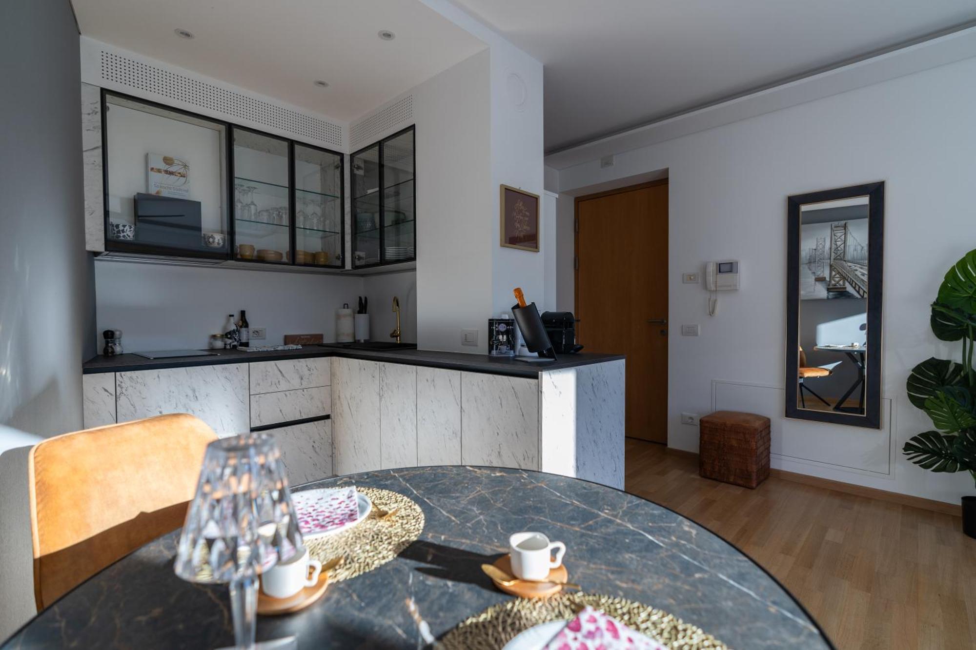 Ausblick Kleinjuwel Mit Panoramablick + Garage Apartment Merano Ngoại thất bức ảnh